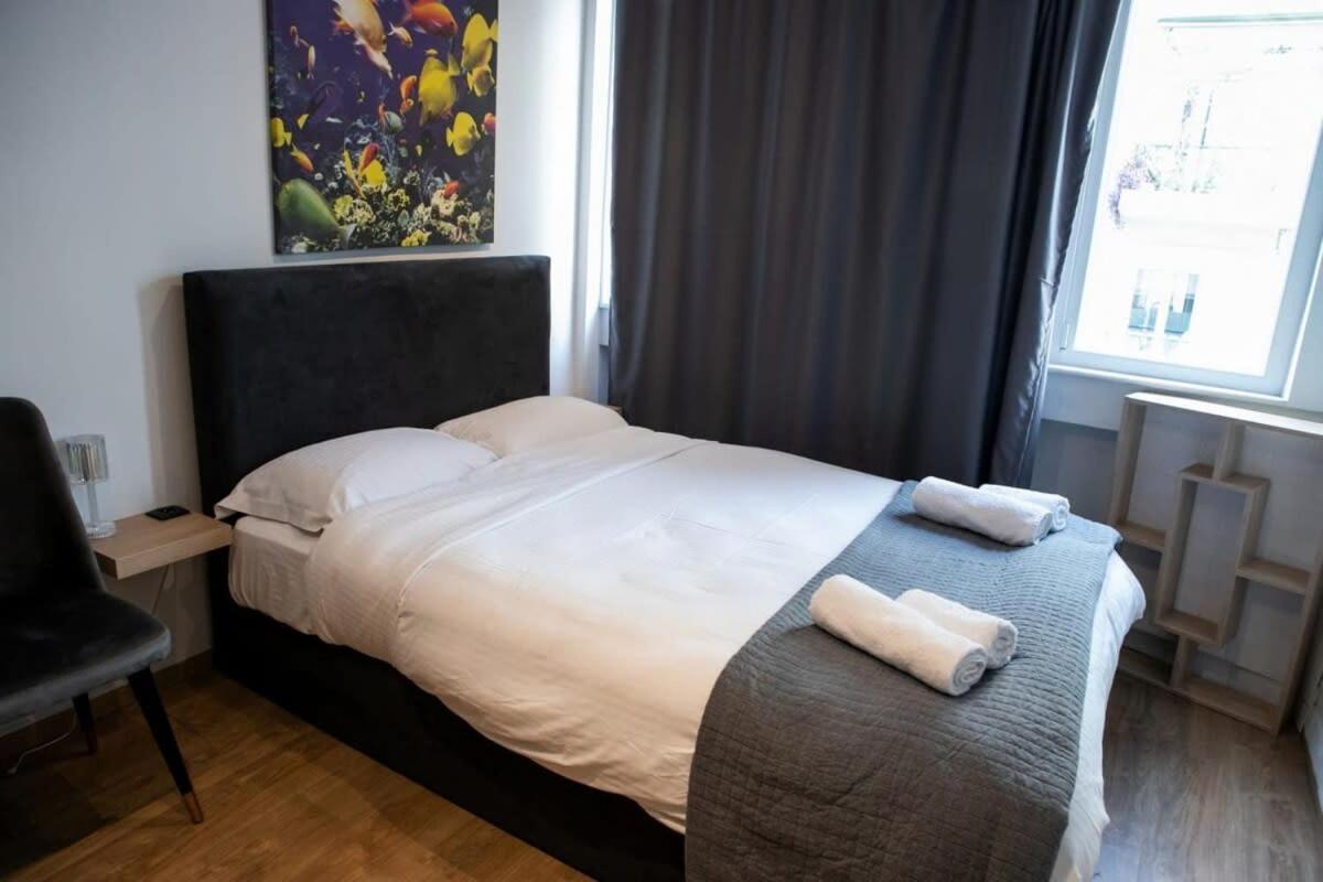 Cozy Modern Studio In Thessaloniki Apartment Bagian luar foto